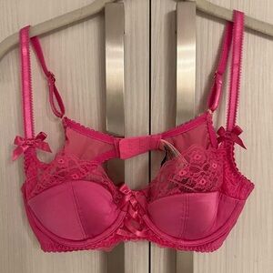 Agent Provocateur Pink “Ayla” Demi bra Size 34B🎀